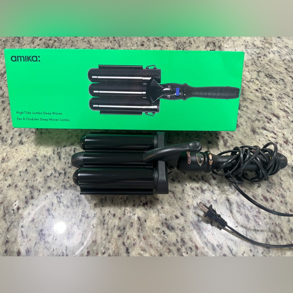 NIB Anika High Tide Jumbo Deep Waver